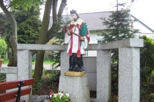 Św. Jan Nepomucen - figurka w Borkach