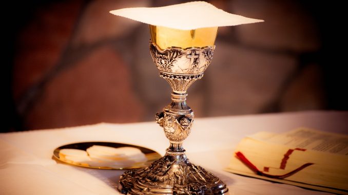 chalice-g785343143_1920